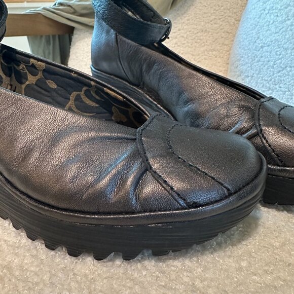 FLY LONDON Yase Ankle Strap Wedge | 38 US 7.5-8 | Graphite Pewter silver gray - Picture 6 of 9